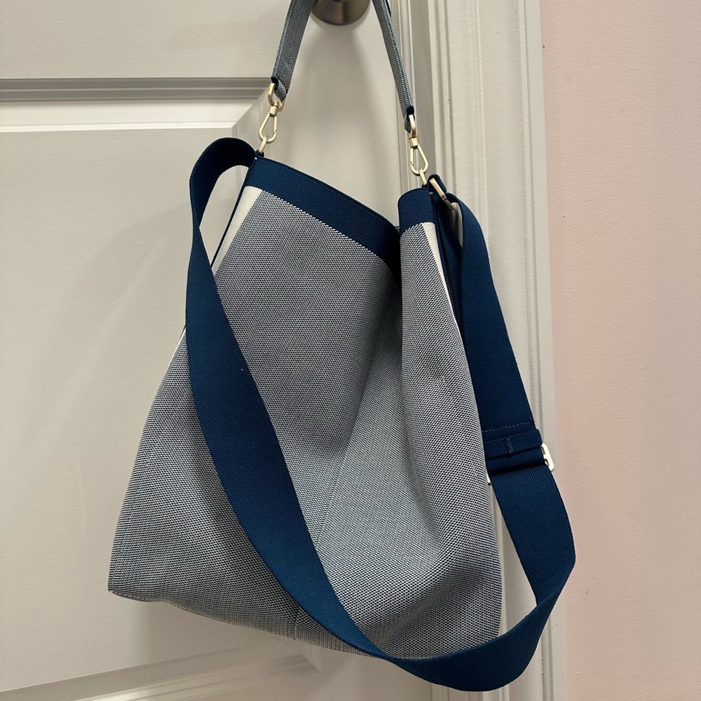 Rothy’s Bucket Bag - Blue and off white